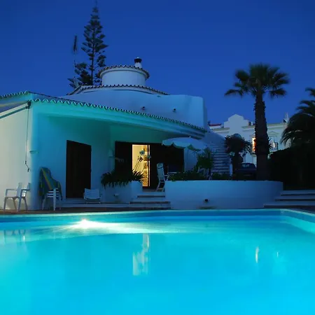 Vila Casa Dos Amigos